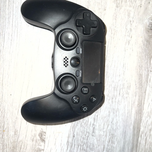 PS4 Controller - Picture 2 of 4